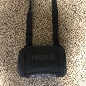 black gymshark gym bag